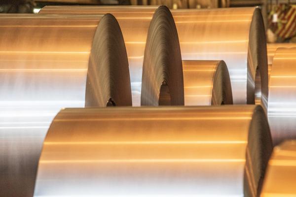 What is Steel & What are the Differences Between Alloy, Stainless & Carbon Steel